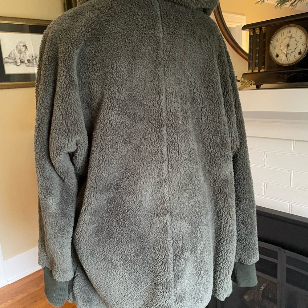 Cozy Hooded Teddy Coat - Picture 2 of 6